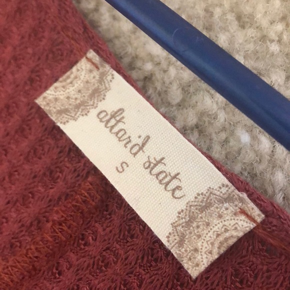 Rust thermal Altar’d State - Picture 3 of 4